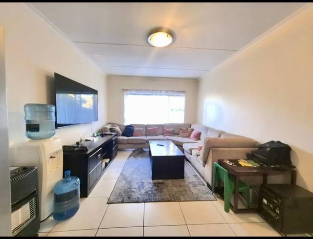 3 BEDROOM APARTMENT FOR SALE IN LINBRO PARK